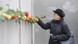 Church Leaders Recall Faith, Courage on Berlin Wall Anniversary