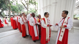 Frustrated Anglicans Seek Way Forward Amid Greater Tension