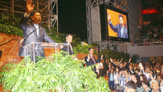 Former Chinese Dissident, Born Again Christian Zhang Boli Preaches to 3,000 at Crystal Cathedral