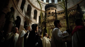 Christians Around the World Celebrate Palm Sunday 2013