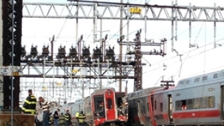 Metro-North Trains Collide in Connecticut, 20 to 25 Injured