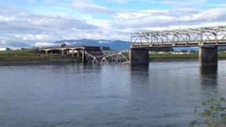 I-5 Bridge Collapses Near Seattle, Throwing Cars, People into Water