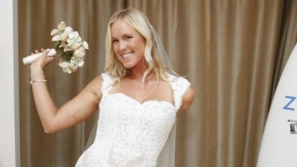 Soul Surfer Bethany Hamilton Gets Married to Christian Youth Minister Adam Dirks