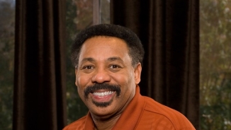 Tony Evans Releases Book on Racial Reconciliation