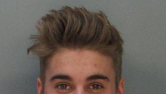 Justin Bieber's Mugshot: Arrest Sparks Celebrities Reactions on Twitter