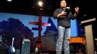 Tyndale House Publishers Refute 'Erroneous' Claims That It Cut Ties With Mark Driscoll