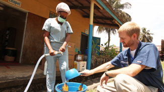 Ebola Dr. Kent Brantly Issues First Statement: 'I Witnessed Horrors First Hand', 'Thank God for His Mercy' 