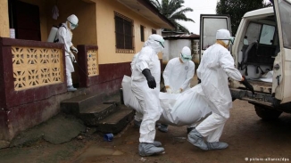 Ebola-Infected Patients Forced Out of Treatment Clinics by 'Fearful' Locals in Liberia