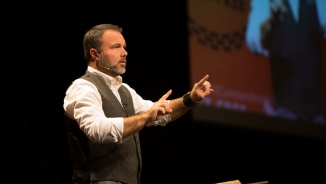 Mark Driscoll Takes Time Off, Apologizes for Dishonoring God, Congregation