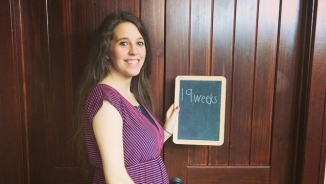 '19 Kids and Counting' Jill Duggar Dillard Shares Pregnancy Baby Bump Photos and Details 