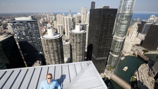 Nik Wallenda Tightrope Walk Chicago VIDEO: Watch Online Skyline Hirewire Walker on Discovery Channel