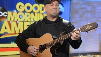 Garth Brooks Tears Up While Performing Pro-Life Tribute to Moms