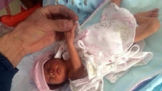 'Miracle' Chinese Newborn Baby Survives after Being Mistaken as Dead and Buried Alive