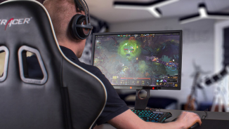 SteelSeries' Sentry Eye Tracker Takes Gaming Peripherals to Whole New Level at CES 2015 and Twitch