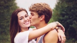 Sadie Robertson Celebrates One Year Anniversary With 'Incredibly Godly' Boyfriend