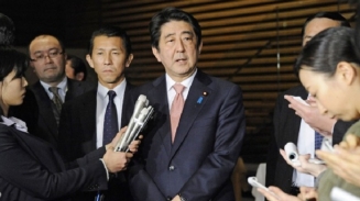 Japan Prime Minister Shinzo Abe: 'We Are Fighting Against Time to Free ISIS Hostages'