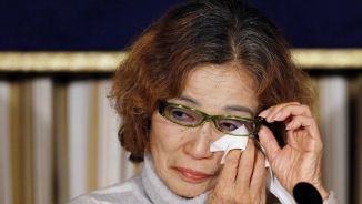 Mother of Japanese ISIS Hostage Kenji Goto Begs For His Life, Says 'He Has a Gentle Heart'