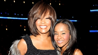 Latest Update on Bobbi Kristina Brown: Whitney Houston's Daughter 'Shows No Signs of Life,' Family Likely To Remove Life Support