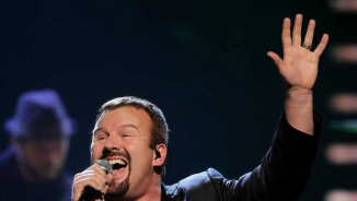 Casting Crowns' Mark Hall 'In Great Spirits' Following Surgery To Remove Cancerous Kidney