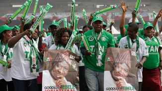 Nigeria Elections: President Goodluck Jonathan Concedes Defeat to Ex-Military Dictator Muhammadu Buhari