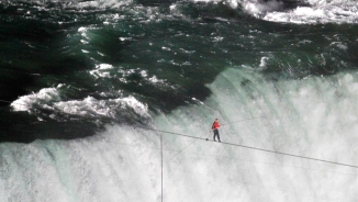 Christian Stuntman Nik Wallenda to Walk 'Extremely Unique' 400 Foot Ferris Wheel in Orlando 