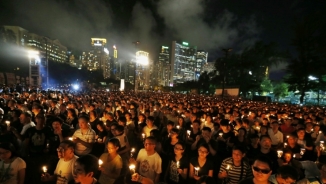 Tens of Thousands in Hong Kong Remembers Tiananmen Square Massacre of June 4, 1989; But Generational Split Opens Up 