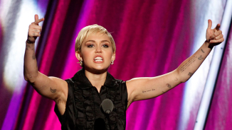 Miley Cyrus Mocks Christians Who Believe in Old Testament 'Fairy Tales', Says Those Who Oppose Homosexuality 'Shouldn't Get To Make Laws'