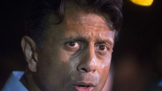 Lafayette Movie Theater Shooting: Gunman Kills 3, Injures 7 as Louisiana Gov. Bobby Jindal Calls for Prayers