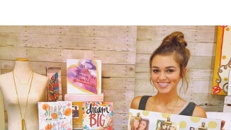 'Duck Dynasty' Star Sadie Robertson to Release Line of Christian-Themed Home Decor, Inspirational Jewelry 