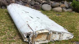 MH370 Latest Search Update: Debris Possibly Tied to Missing Malaysia Airline Plane Crash Washes Up from Indian Ocean