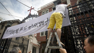 Protests Spring Up as China Continues Cross Demolition on Churches, Arrests Christians: ‘These Charges Are False’