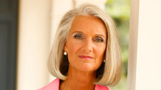 Billy Graham's Daughter Anne Graham Lotz Resting In God's 'Sovereign Will' As Husband Danny Remains in ICU 