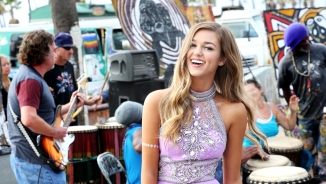 Duck Dynasty’s Sadie Robertson Unveils New Sherri Hill Collections, Launches Wild Blue Denim (Pictures)