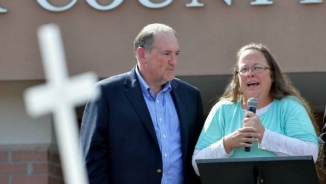 Vatican: Pope Francis' Meeting With Kentucky Clerk Kim Davis Was Not Necessarily an Endorsement of Her Views