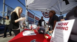 U.S. jobless Claims Revisit 42-Year Lows, Suggesting Labor Market Remains Strong