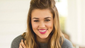 'Duck Dynasty' Star Sadie Robertson Unveils Her Personal Prayer Room Inspired By Faith-Based Film 'War Room'