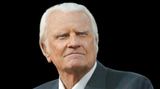 Prominent Evangelist Billy Graham Weighs In On Whether Animals Have Souls; Encourages Christians to 'Love and Respect' Pets