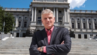 Franklin Graham Leaves GOP: 'We Need Godly Men And Women to Change This Wicked System'