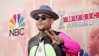 This Christmas, Singer Chris Brown 'Praying' People Will Buy New Album that Benefits Children's Miracle Network