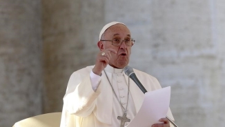 Pope Francis Rejects Materialism, Highlights Sympathy, Kindness For Holiday Season