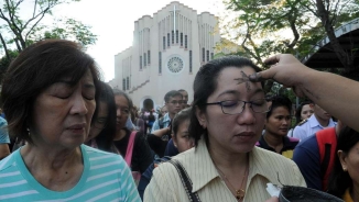 Ash Wednesday 2016 From Around The World: Photos