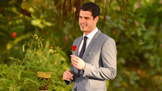 Ben Higgins Proposes on Season Finale of 'The Bachelor'; Recap With Spoilers