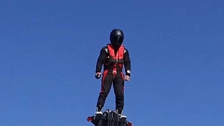 Franky Zapata’s Flyboard Air Video Shows ‘Hoverboards’ How To Do It Right, Provided It Is Real