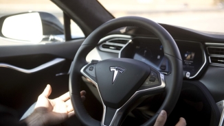 First Tesla Model S Death Confirmed After Autopilot Failed 