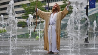 'Philly Jesus' is Not Sinless, Guilty of Trespassing Apple Store