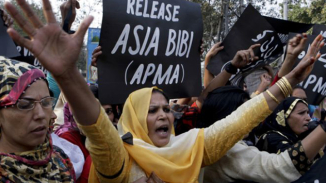 Asia Bibi Blasphemy Case: Rights Groups Urge 24/7 Prayer As Christian Mother Faces Last Chance to Overturn Death Sentence 