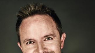 Chris Tomlin Joins Justin Timberlake, Garth Brooks in Award for Reaching 1 Billion Streams