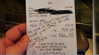 Pregnant Waitress Receives $900 Tip