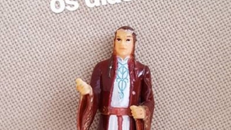 Grandma Mistakes Lord Elrond Toy from ‘Lord of the Rings’ as St. Anthony Figurine, Prays to It for Years