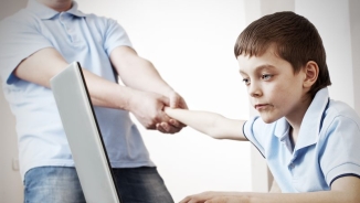 Here's How Parents Can Keep Kids Safe Online: Exclusive Interview with Author Matt McKee